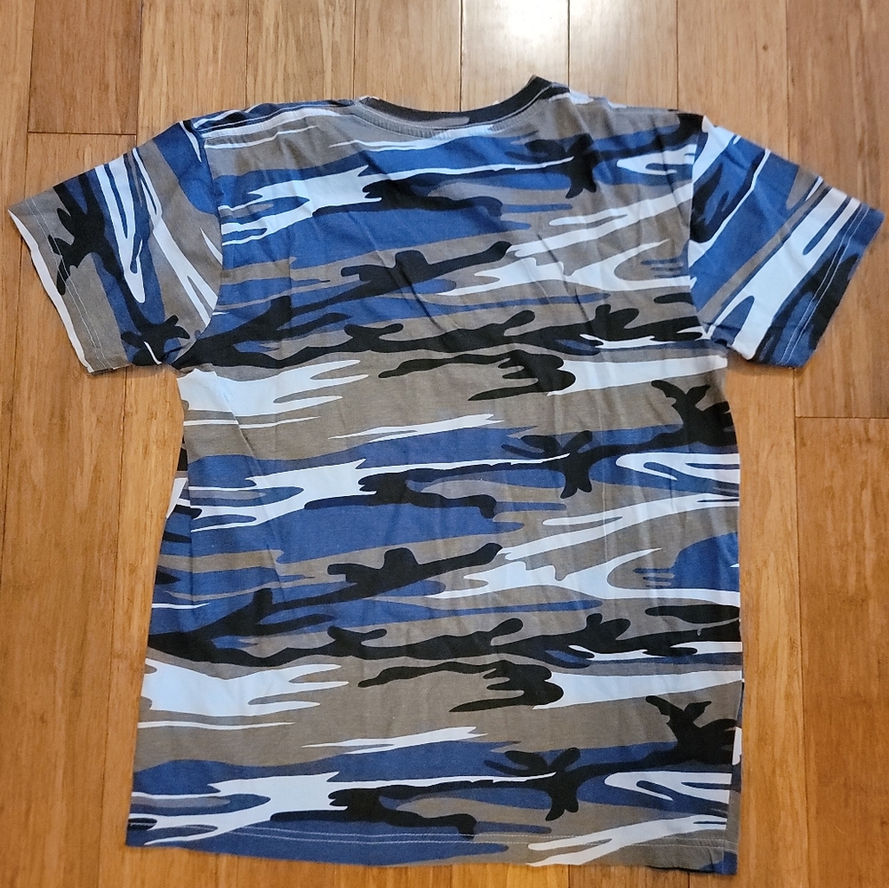 Code Five NWT Randy Moss Blue Camoflage T Shirt Size M - Picture 2 of 4